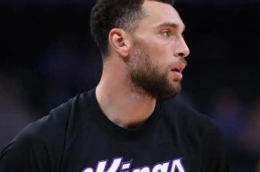 米乐体育-国王队核心球员状态神勇，为球队夺冠加分(国王队主力阵容)