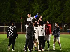 包含下属队成员联手奉献精彩表现,为球队赢得胜利的词条 包含下属队成员联手奉献精彩表现,为球队赢得胜利的词条